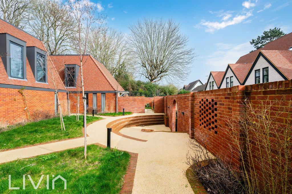 Maplehurst square, 4  (19)