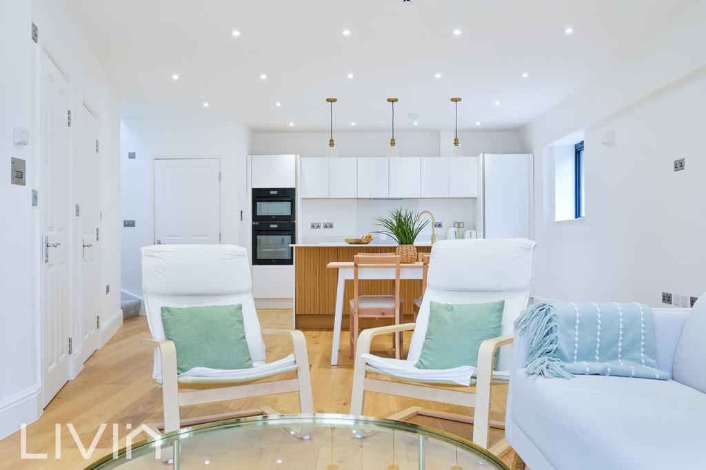 Maplehurst square, 4  (6)