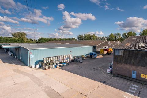 Distribution warehouse to rent, 7 Summer Rd Bury St Edmunds IP31 2BG