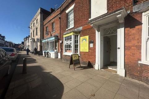 Office to rent, 22 High St Petersfield GU32 3JL