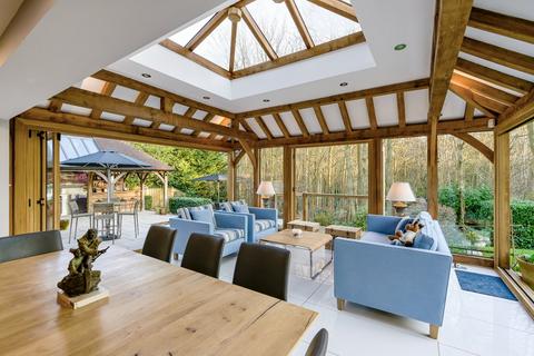5 bedroom detached house for sale, Potters Close, Ashford, Kent, TN25