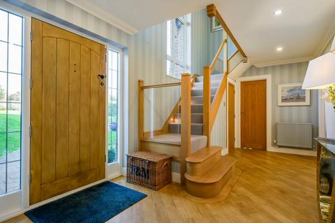 5 bedroom detached house for sale, Potters Close, Ashford, Kent, TN25