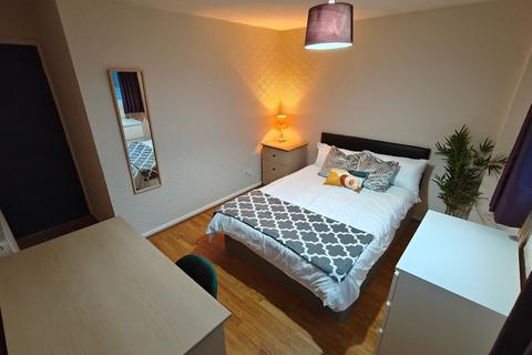 undefined, Woodbridge Lawn, Leeds LS6