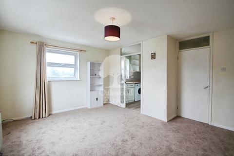 2 bedroom apartment to rent, High Street, Iver SL0