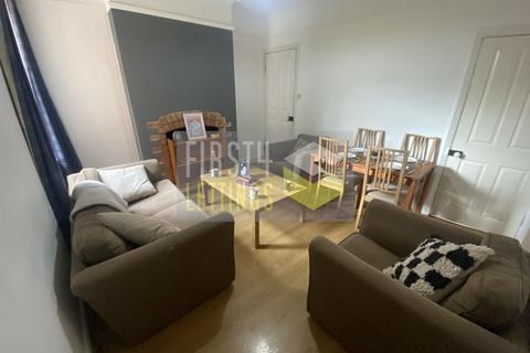1 bedroom terraced house to rent, Lytton Road, Leicester LE2