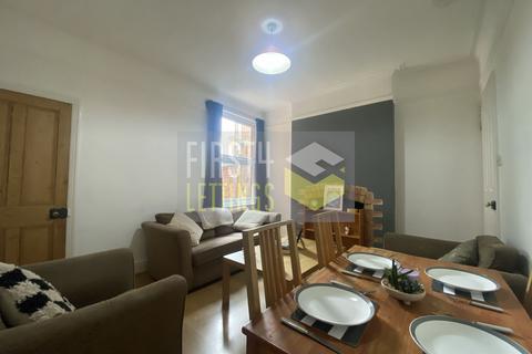 1 bedroom terraced house to rent, Lytton Road, Leicester LE2