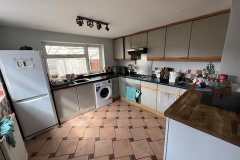 5 bedroom terraced house for sale, 41, West Street, Hemsworth, Pontefract WF9 4QN