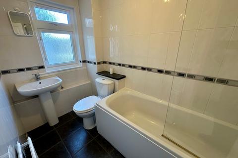 undefined, Beauly Place, Glasgow, G74