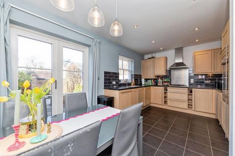 3 bedroom semi-detached house for sale, Heathcliff Avenue, Fairfield, Hitchin