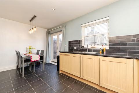 3 bedroom semi-detached house for sale, Heathcliff Avenue, Fairfield, Hitchin