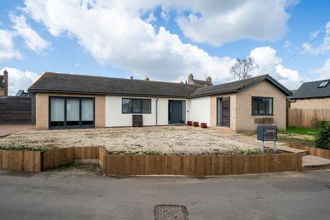 4 bedroom bungalow for sale, Wallmans Lane, Swavesey, CB24