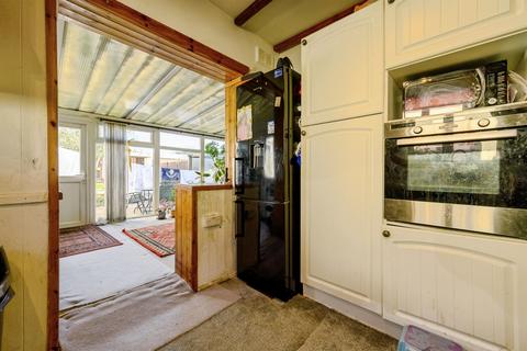 2 bedroom detached bungalow for sale, Bridges Avenue, Portsmouth