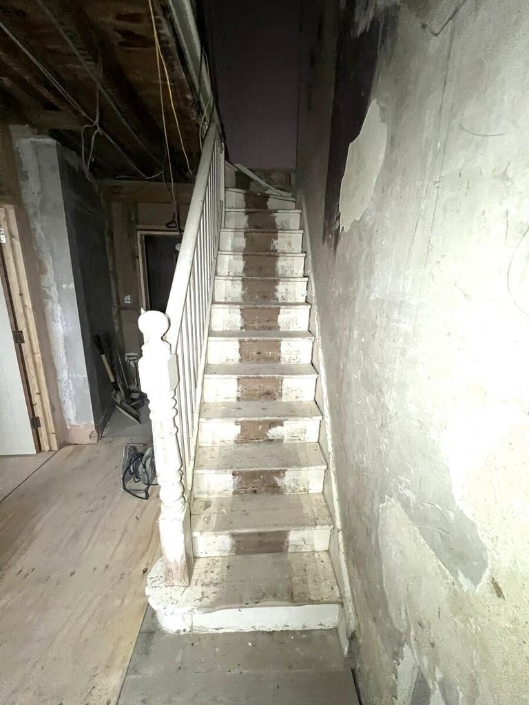 Rooms 28 jpg