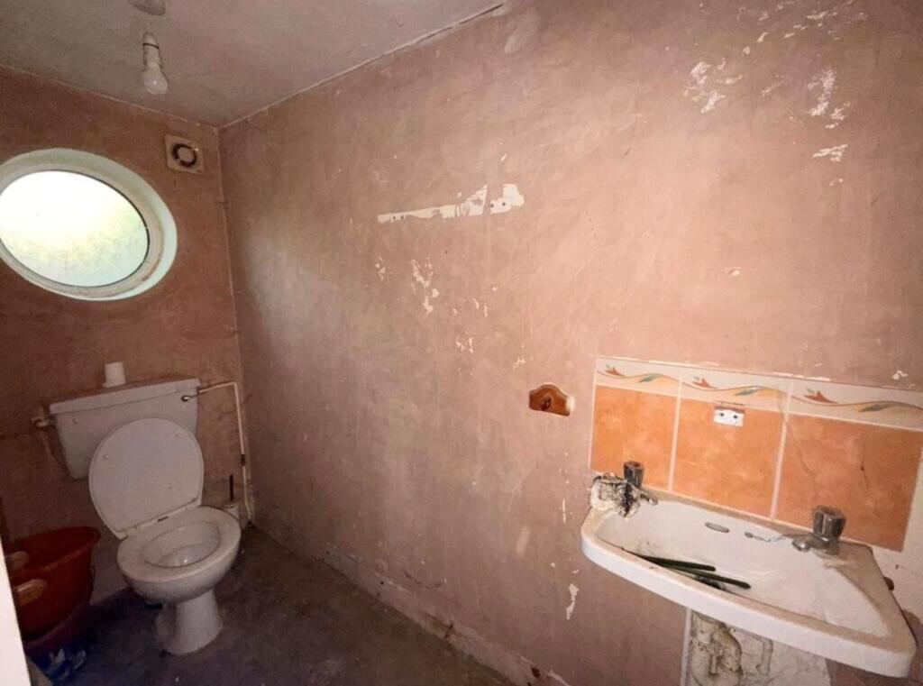 Bathroom jpeg