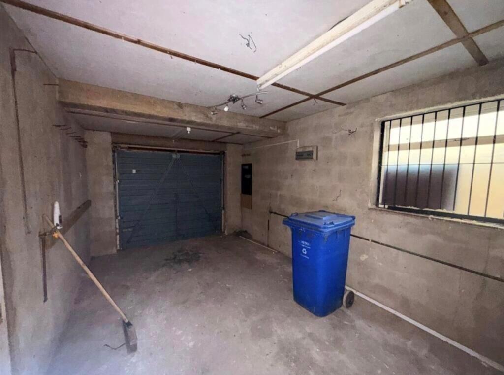 Garage jpeg
