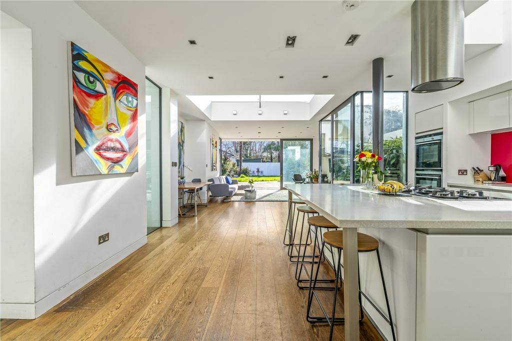 Kitchen/Reception