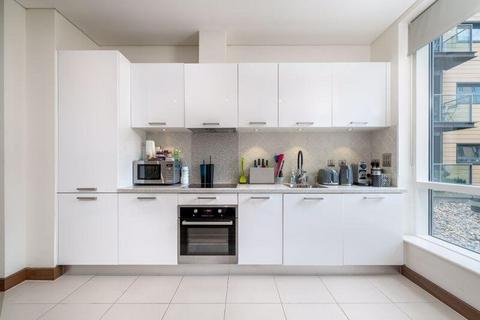 1 bedroom apartment for sale, Hawker Building, 350 Queenstown Road, London, SW11
