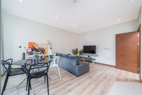1 bedroom apartment for sale, Hawker Building, 350 Queenstown Road, London, SW11