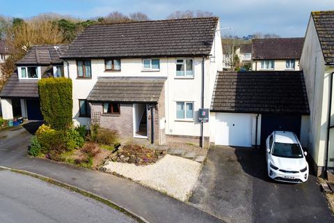 2 bedroom semi-detached house for sale, Hawthorn Road, Barnstaple, EX32