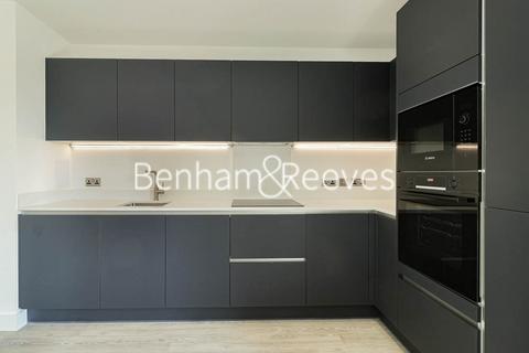 undefined, Clovelly Road, Hounslow TW3