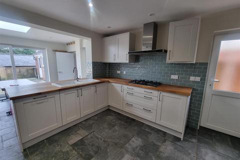 undefined, Queens Acre, Newnham