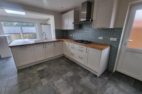 undefined, Queens Acre, Newnham