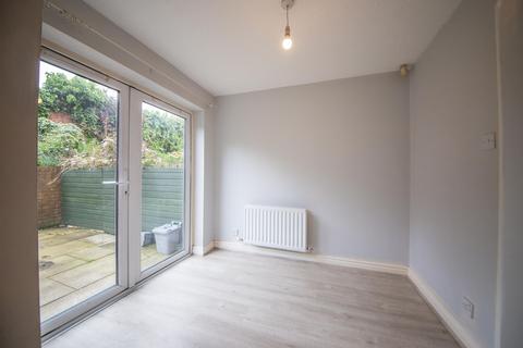 2 bedroom semi-detached house to rent, Mill Meadow, Newton-Le-Willows, WA12