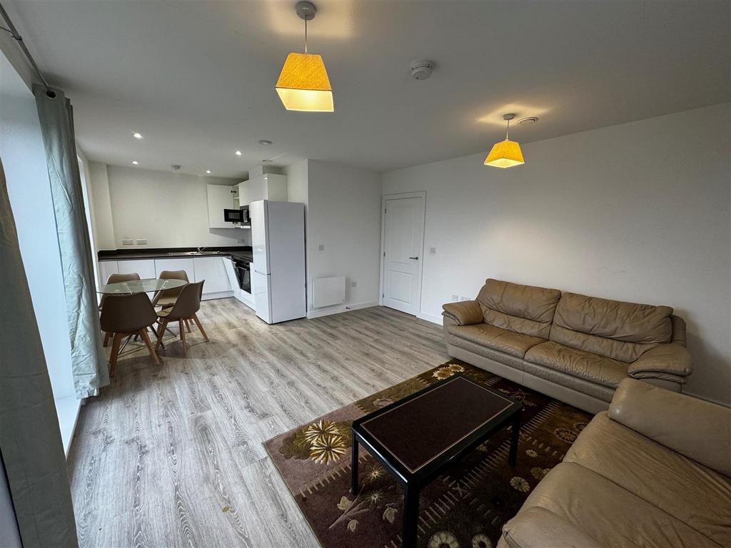 Living room 3.jpg