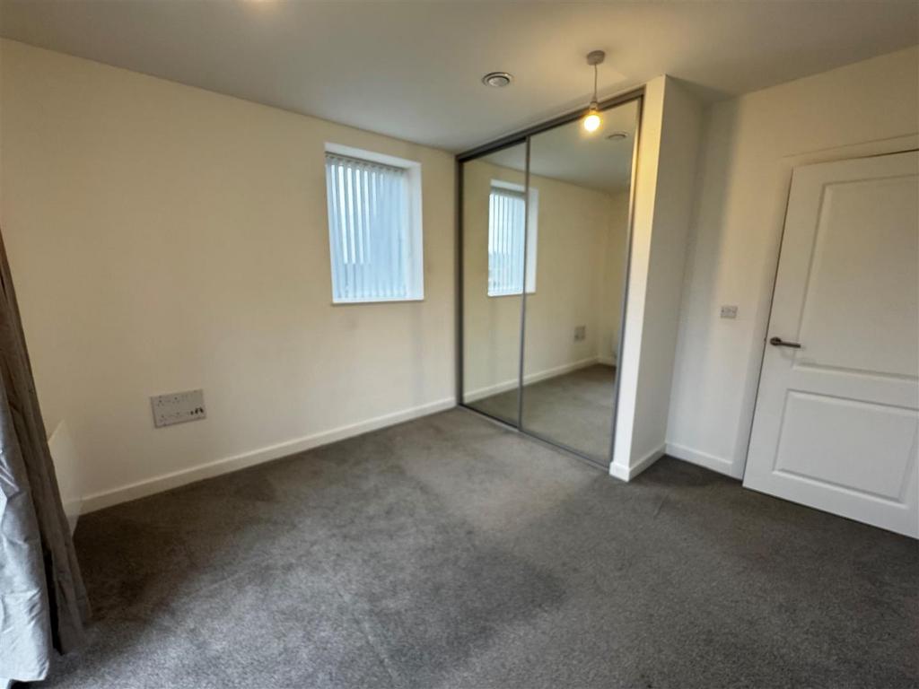 Master Bedroom 3.jpg