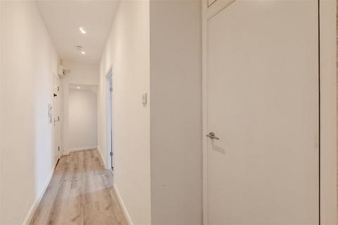 1 bedroom apartment to rent, Seaside, Eastbourne