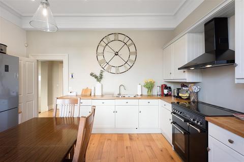 4 bedroom townhouse for sale, Risbygate Street, Bury St. Edmunds