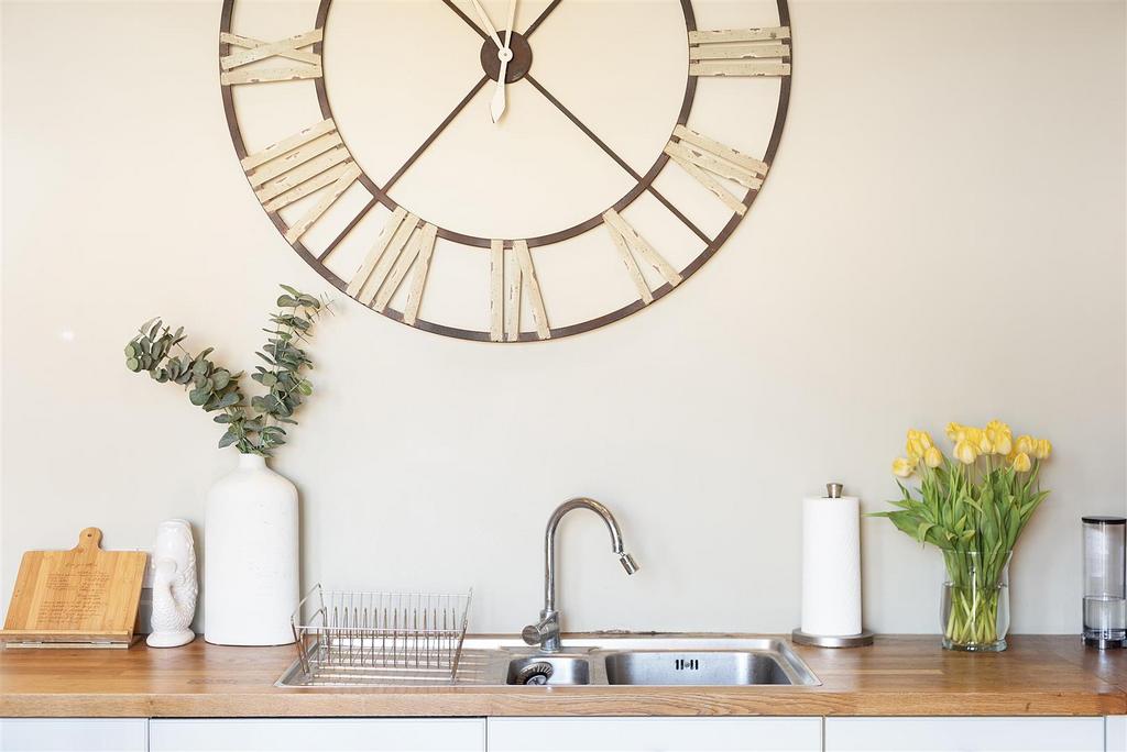 75c Risbygate Street ph33.jpg