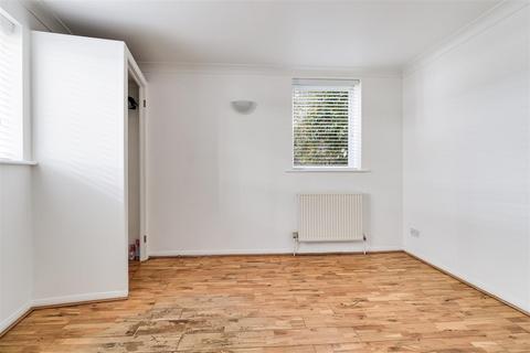 undefined, Carlyle Road, Cambridge CB4
