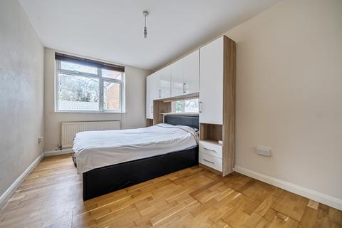 undefined, Simmons Close, London
