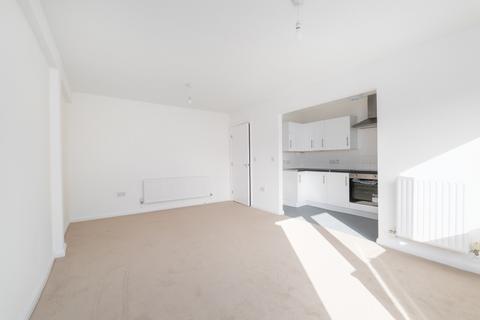 2 bedroom flat to rent, Vallance Road London E1