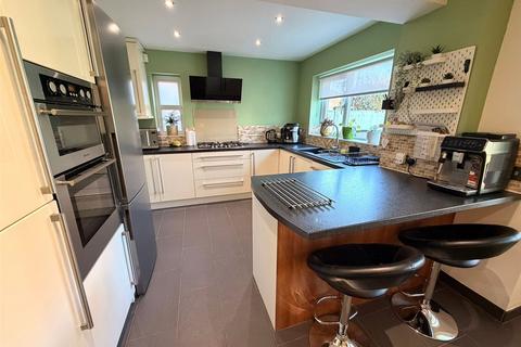 undefined, Rotherhead Close, Horwich, Bolton, Greater Manchester, BL6