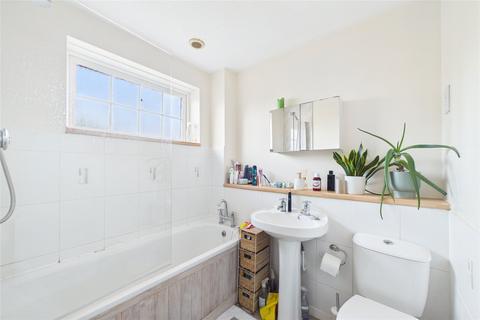 1 bedroom terraced house for sale, Crofton Close, Forest Park, Bracknell, Berkshire, RG12