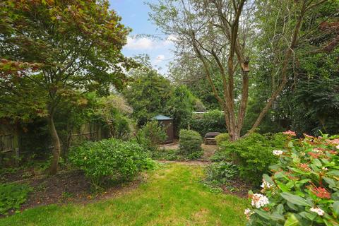3 bedroom detached house for sale, Roebuck Lane, Buckhurst Hill, IG9