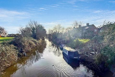 2 bedroom end of terrace house for sale, Nene Parade, March, PE15