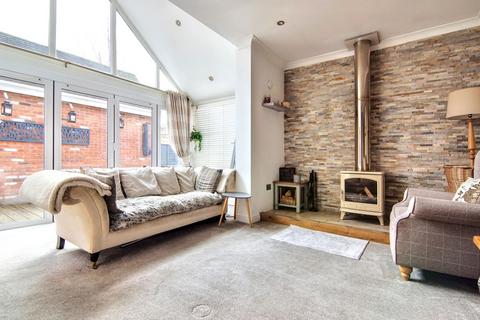 3 bedroom terraced house for sale, Grovefield Crescent, Balsall Common, CV7
