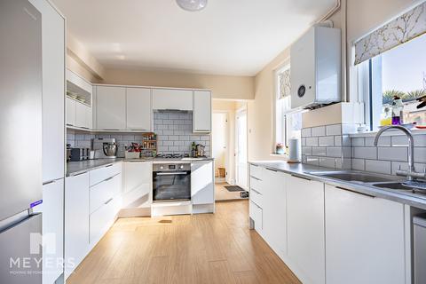 4 bedroom detached house for sale, Poole BH15