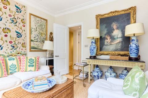 1 bedroom apartment to rent, Abingdon Road, London, W8