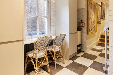 1 bedroom apartment to rent, Abingdon Road, London, W8