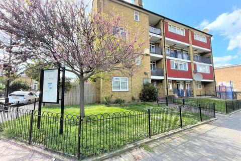 undefined, 2 Lever Court