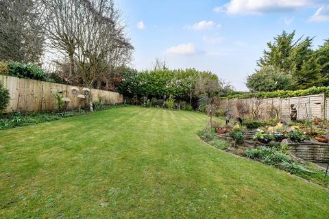 4 bedroom detached house for sale, Marlow Hill,  Buckinghamshire,  Cul-De-Sac location,  HP11