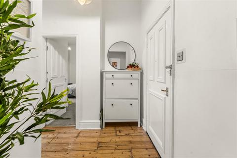 2 bedroom apartment for sale, Princes Road, Sale