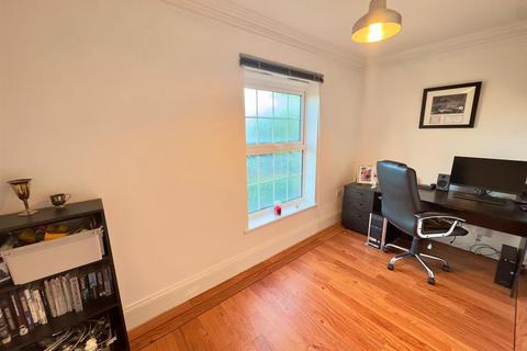 4 bedroom detached house for sale, Crowdale Drive, Fleet GU51