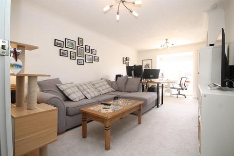 undefined, 59 Foxglove Way, Wallington