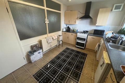 1 bedroom in a house share to rent, 77 Eden Mount, Leeds LS4