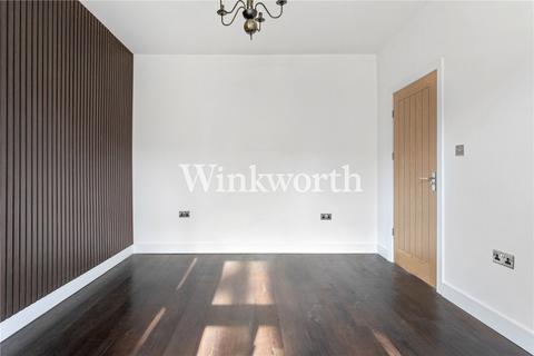 3 bedroom terraced house for sale, St. Loy's Road, London, N17
